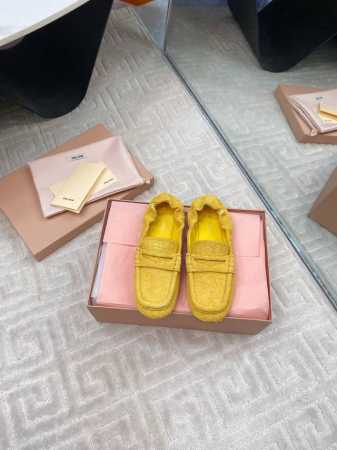 出厂340 Miumiu 缪缪25Ss早春走秀新款一脚蹬懒人鞋玛丽珍芭蕾舞鞋 平底单鞋 官方春夏走秀新款，时髦百搭 即可咸又可甜 一点也不磨脚 无论光脚穿还是搭 - 点击图像关闭