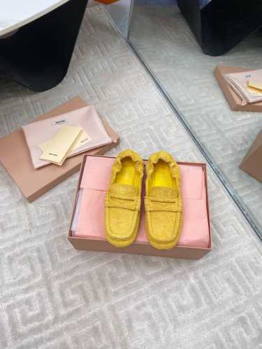 出厂340 Miumiu 缪缪25Ss早春走秀新款一脚蹬懒人鞋玛丽珍芭蕾舞鞋 平底单鞋 官方春夏走秀新款，时髦百搭 即可咸又可甜 一点也不磨脚 无论光脚穿还是搭