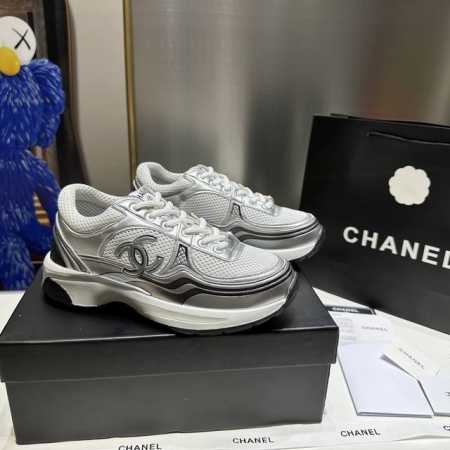 橙子出厂价 Chanel 香奈儿新款 银角大王系列运动鞋 老爹鞋 休闲鞋 最新爆款，复古感满满！鞋面完全一比一复刻，侧面压印有立体凹凸感，视觉呈现出饱满效果，侧 - 点击图像关闭