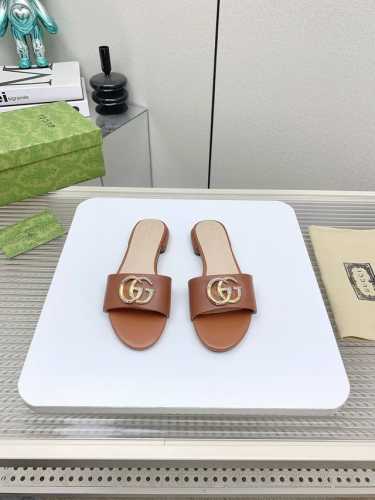 出厂 高版本 新款Gucc*25ss早春平底粗跟拖鞋系列～小香家新款最好看的拖鞋 闭眼冲~圆尖头设计完全不挑脚型 点缀钻扣logo鞋面：进口小羊皮内里：进口羊皮