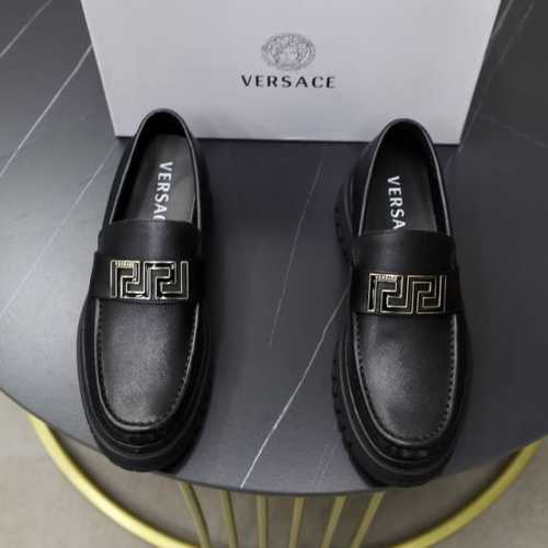品牌：VERSACE 范思哲 标准码：男码38-44 45定做 等级：原单品质 材料：原版牛皮 牛皮内里 耐磨轻便柔软大底 款式类别：男士时尚套脚 商务休闲皮鞋