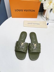 橙子出厂价p louis Vuitton 路易威登 Lv春夏新款 一字拖 平底鞋 凉拖鞋 码数 35-42
