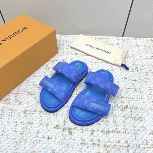 出厂 高版本 Lv 路易威登 春夏最新情侣款拖鞋硬货上新 Bs代购级别！高级感十足！国内外博主刷爆的一款，复古又时髦 上脚美炸了！官网主推款★ T 鞋面：原版小