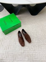 出厂价 BOTTEGA VENET 极简平底乐福鞋 包子鞋 超舒服 云朵感 女士Astaire乐福鞋 精致平底 包裹面料 同色跟皮 用心设计 绝不马虎 耐穿舒适
