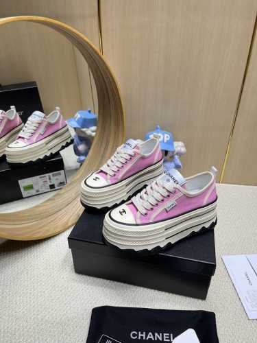 出厂价pp 顶级版本 原单品质 chanel香奈儿 2025饼干鞋 专柜顶级休闲款运动鞋 这款经典设计 鞋面多种工艺的风格 大底却时尚运动 不平凡的拥入了多种配