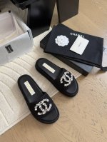 Chanel 25C钻面双C新款拖鞋 全系列首发 专柜有的我都有 高版本高品质 鞋面牛皮 原版面料 内里羊皮 原版大底 size:35-39 其他码数定