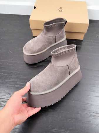 UGG皮毛一体厚底 官网同步 经典厚底特别款 鞋底轻便防滑缓冲减震 厚底约为5厘米 Size：35-40 40定做 - 点击图像关闭