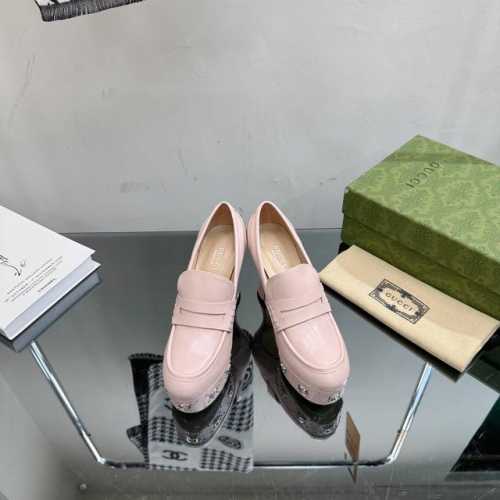 高版本gucci 春季新款防水台高跟乐福高跟走秀款，原版开发。为保证舒适度精心打磨鞋楦3个月之久。今年超流行防水台系列，Gucci也开始了这个系列的更新了～ 材