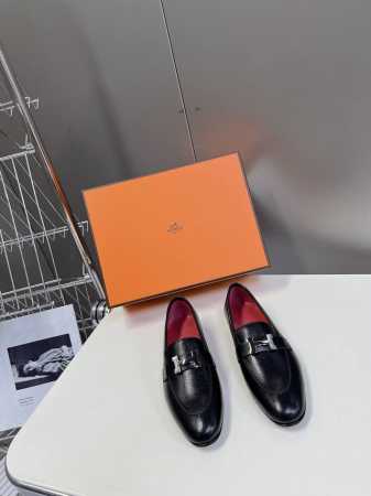 Hermes 爱马仕经典热卖代购级乐福鞋 穆勒单鞋 海外代购买手货源，纯原定制 韩国客过毒验收 1一级定制胎牛皮面料，马克缝线 纯手工滚边 2混种羊皮内里 垫脚 - 点击图像关闭