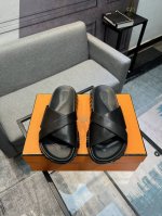 Herm** 爱马* -高端品质 原单情侣装 -鞋面：纳帕小牛皮、垫脚空压品牌logo -大底：超轻tpu水台 橡胶；组合大底 -超高品控 做工精细：凸显 高端
