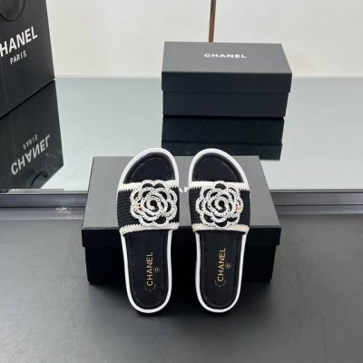 高版本 chanel香奈儿山茶花针织毛线平底拖鞋 chanel 2 春夏新品山茶花系列 这一季山茶花系列真的超美 香奶奶家一贯的优雅名媛气质 高级感十足 上脚非