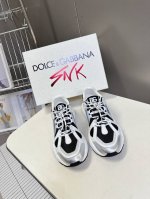 Dolce&Gabbana杜嘉班纳最新厚底情侣款 休闲运动鞋 原版购入 开发 做货 Dg系列以品牌 Dna 摩登视角灵感源泉 新一代年轻人为设计出发点 全新 S