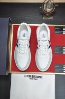 THOM BROWNE 汤姆.布朗 TB官网同款原单爆款运动鞋 头层牛皮加透气布料1：1原板 羊皮内里鞋身配件一比一开模 专柜品质 亲们你还为穿着搭配鞋发愁那这