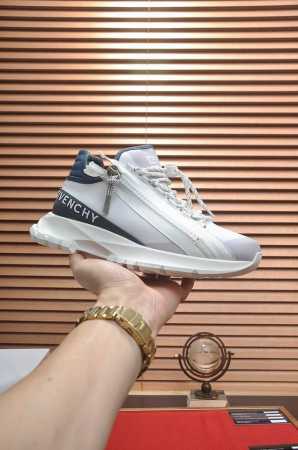 GIVENCHY.纪梵希 专柜同步发售鞋面：意大利进口品牌logo印花布匹 尽显奢华，透气猪皮内里加上双层组合，脚感舒适，鞋底：原厂特供气垫大底，轻便，舒适，随 - 点击图像关闭