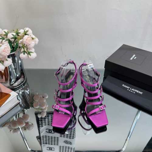 SAIN* LAURENT 圣罗兰YSL 链条高跟凉鞋经典logo字母设计，上脚超美，原版1:1开模，官网同步 面料：高定真丝 垫脚：进口羊皮 鞋底：意大利真皮