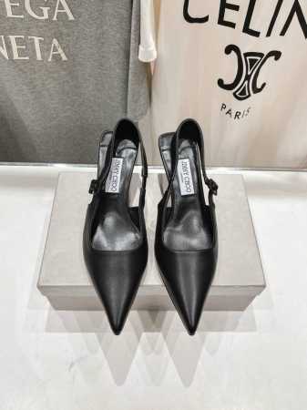 高版本出厂 JIMMY CHOO*｜JC 吉米周2025ss新款简约尖头小猫跟高跟鞋单鞋 原版套楦，完美的线条，简约大气上脚显气质粗跟舒适百搭，还能拉长双腿显高 - 点击图像关闭