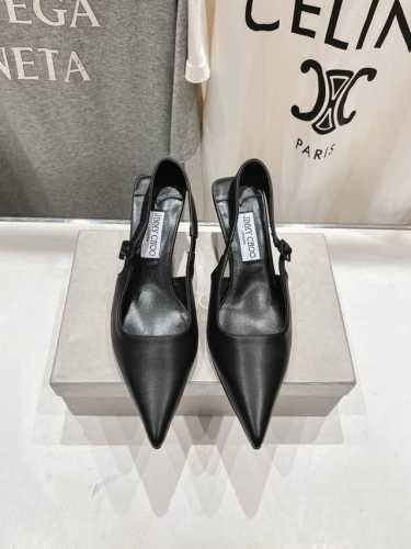 高版本出厂 JIMMY CHOO*｜JC 吉米周2025ss新款简约尖头小猫跟高跟鞋单鞋 原版套楦，完美的线条，简约大气上脚显气质粗跟舒适百搭，还能拉长双腿显高