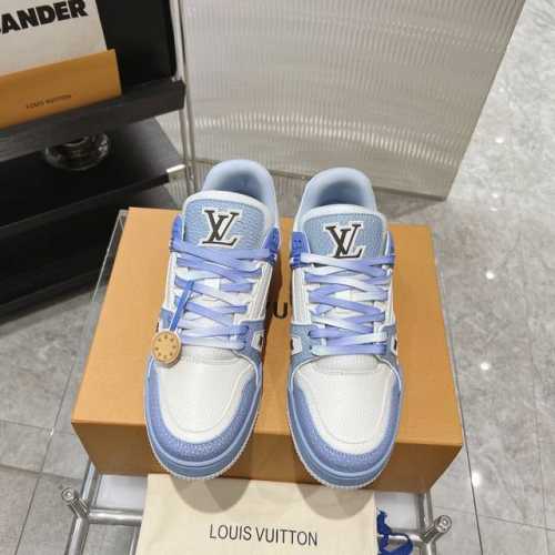 工厂价： 5 Lv Trainer ~~全新升级版~~经典回归 情侣款，滑板鞋，篮球鞋，运动鞋 Lv全新运动系列；复古风视感；拥入家族多方面经典原素；超级帅气~
