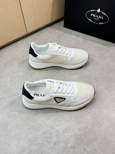 prada 普拉达 -高端品质 原单休闲运动鞋 -鞋面 纳帕小牛皮 品牌高丝光帆布 鞋身车缝品牌金属扣件 鞋舌丝印高周波品牌Logo -内里 水染牛皮 -大底