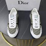 出厂价 品牌：迪奥dior 标准码：男码38 44 45、46可以定做 等级：官网同款 高品质男鞋 材料：原版皮料材质 搭配舒适透气内里 原版防滑耐磨橡胶轻便大