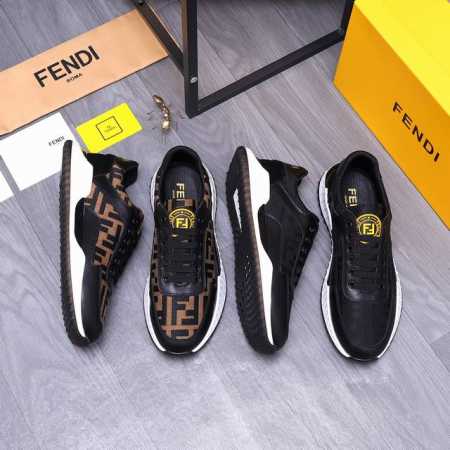 商品商标：Fendi 芬迪 休闲鞋 正码码数: 38-44 商品材料：精选 牛皮拼接透气印花鞋面 牛皮鞋垫 弹力布内里 橡胶大底 - 点击图像关闭