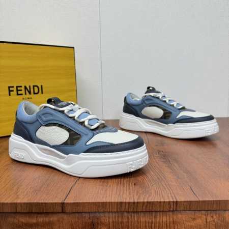 Fendi 芬迪 Force男士运动鞋 专柜同步新款厚底轻质系带低帮鞋 白色全粒面皮革以及白色和棕色光滑皮革材质，采用衬垫元素。棕色Ff提花和黄色高科技布料细节 - 点击图像关闭