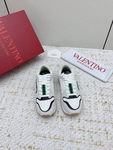 出厂 高版本 Valentino华伦天奴V家 25Ss 新款休闲 厚底老爹鞋 情侣运动鞋 原版购入开发 做货 各种色彩搭配吸睛十足 激活魅力无限的阳光少年 鞋子