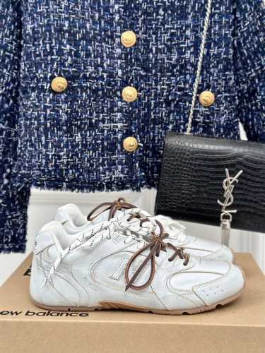 牛反绒 牛皮 男码＋10Miumiu x New Balance NB联名款 复古休闲德训鞋阿甘鞋运动鞋网红博主火爆追捧 时装周走秀场曝光非常留行的美拉德配色平
