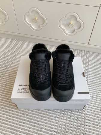 顶级 salomon x mm6 24新款联名款 保暖羊毛登山鞋运动鞋 马吉拉与萨洛蒙的碰撞登山♀也要时尚起来 材质：对版牛反绒羊毛内里 大底：私模tpu大底， - 点击图像关闭