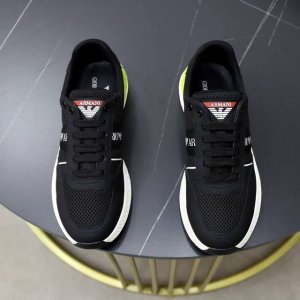 品牌：阿玛尼Arm Ni 标准码：38-44 45定制 等级：官网同款 材料：原版皮料 舒适透气内里 轻便耐磨大底 款式类别：男士时尚休闲鞋 跑步 运动鞋 尊贵