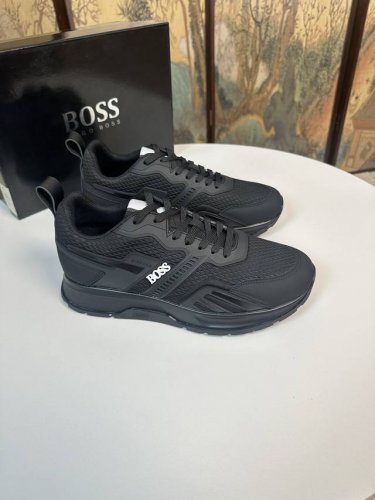 工厂p价 Boss 2025最新休闲运动鞋本款是官方主打款1:1质量 原厂名师制作 采用进口网布拼接牛皮舒适网布内里 原版pu超轻耐磨防滑1:1大底 完美楦型
