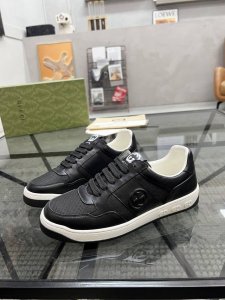 g 顶级代购 古 炸街男神爆款超级完美官网新品，专柜同步发售原厂配置，意大利进口牛皮搭配G布面料，高品质拼接复杂工艺完美复刻，舒适柔软牛皮内里垫，鞋底：原厂特供