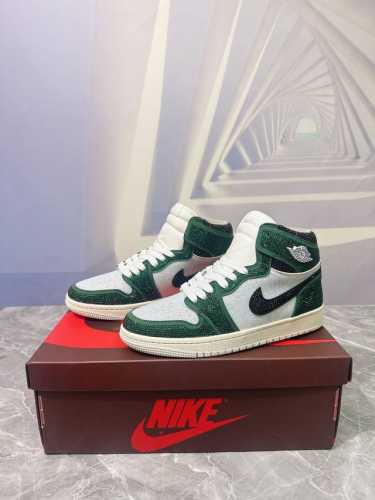 2024走秀新款 顶级品质Air Jordan 代购级 唯独一款不掉钻的满钻鞋，耐克乔一钻石鞋让鞋迷大开眼界，各种意想不到的设计创意，钻石配色方案给大家带来了很