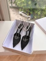 G987所见即所得Jimmycho*吉米周25S早春爆品 顶版 尖头水钻网纱中空高跟鞋 这也太仙了叭 像艺术品一样美到窒息的很生动形象 很温柔很仙女 仿佛能闻到