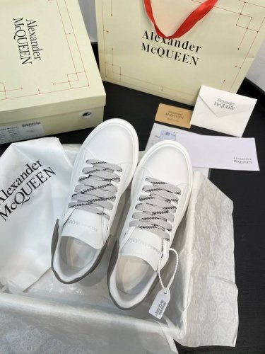 橙子出厂价p alexandermcqueen 亚历山大 麦昆 Mcq 情侣款滴胶小白鞋 厚底增高休闲鞋 运动鞋板鞋 热销经典款 男女同款 底厚 4.5Cm 码