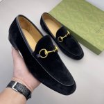 实价 p Gucci原单男士正装休闲皮鞋 天鹅绒面料 细腻舒适 原版大底！高端大气，私家开模定制原版品牌五金扣装饰，小牛皮透气内里，顶级品质！Size：38-4