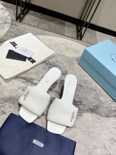 工厂p价 女装女鞋 运动原单普家新款拖 面皮: A+级全粒面超软羊皮 里皮:进口混种羊皮里 35-39 34 40 41定制码数 不能退换