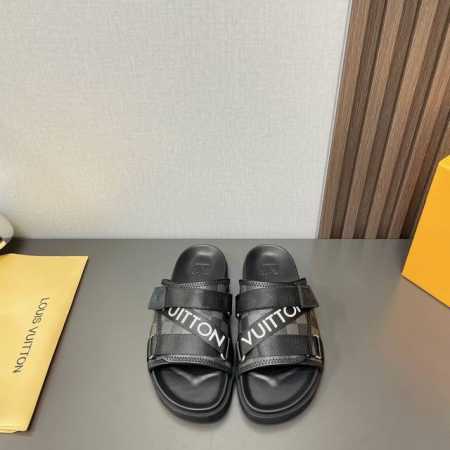 出厂 独家顶级版本 L*V驴牌2024Vs夏季最新王炸爆款凉鞋系列 圆头懒人凉拖 2024拖鞋中yyds！ 超级好看，百搭耐看，高端大气 高级感十足！复古又时髦 - 点击图像关闭