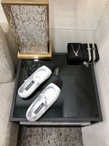 出厂价 顶级 品质2024尖头单鞋 进口混种羊鞋面 混种羊皮内里 垫脚 意大利进口真皮大底 Size：35-41 41定做不退换 原版包装配套