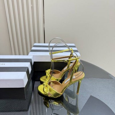 Aquazzura 代购品质 原版开发2025新款蝴蝶结蛇皮高跟凉鞋 绝对是时尚圈的宝藏单品 蛇皮元素自带神秘野性 好似丛林中走出的精灵 而那俏皮的蝴蝶结 又温
