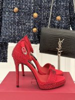 厂价 Doolce&Gabbana24S春夏 新品水钻一字带高跟凉鞋 面料采用进口牛皮 内里踮脚均为羊皮 意大利进口牛皮大底 跟高：10Cm 码数：35-39