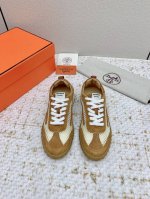 出厂 男款10 高版本 Hermes爱马仕24Ss休闲运动鞋 麂皮山羊皮运动鞋装饰撞色图案和标志性“H”细节，配送专柜精美包装 面料：麂皮+牛皮 内里：混种羊里