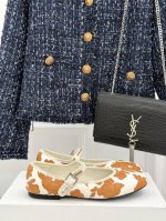 厂价 the Row25S四季新品 豹纹玛丽珍鞋 街头辣妹风 造型感很强 高级感All Black颜值 欧美时尚 四季必备款 日常随心搭配裙子 裤子 都无敌好看