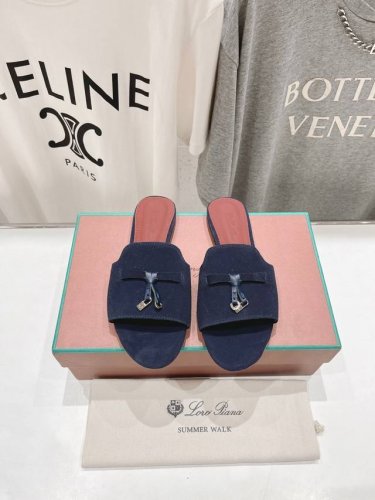 高版本出厂 Loro Piana* Lp 诺悠翩雅2025Ss春夏新款拖鞋 市场顶级品质 极简高级大方～高级而舒适的气息～ 夏天当然就得美美哒～ 上脚柔软舒适度