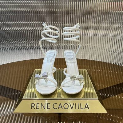 顶级版 R C 2024S 重工Rc蛇形爆红系列，蝴蝶结水钻美饰真丝缠绕脚环细高跟凉鞋℡ 商品描述:水钻镶嵌经典蝴蝶结搭配真丝面料，经典螺旋蛇形缠绕，尽显女性柔