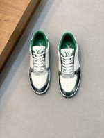 Louis Vuitton 路易威登 -高端品质 原单 -鞋面：纳帕小牛皮、高周波品牌Logo -内里：高弹力帆布布匹，透气网布垫脚 -大底：舒适Tpu成型大底