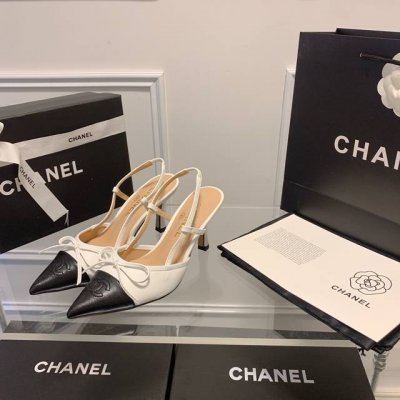 橙子出厂价p chanel 香奈儿经典款 蝴蝶结尖头高跟凉鞋 高跟鞋 尖头设计双C秀线蝴蝶结设计展现独特品味 这双高跟鞋是你时尚 小香专注于打造高品质女鞋 让每