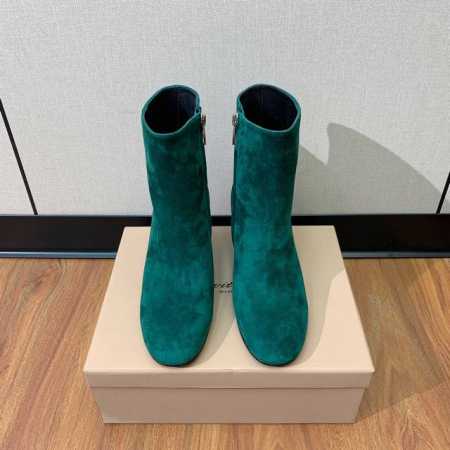 Gianvit* Ross* 粗跟短靴。精致的鞋楦，款式时尚。女人味十足。非常值得推荐给你们 材质：羊京，羊皮内里及垫脚，真皮大底。跟高6cm 码数：35-39 - 点击图像关闭