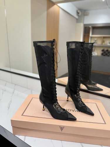 出厂 Vanda Novak来自意大利品牌 全网独家 耗时3个月研发 鞋跟独特设计酒杯 重磅系列 众多联手意大利品牌 推出高级感满分的鞋款系列 火遍Ins神仙绝