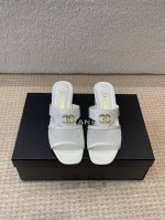 chanel 25C早春新款系列拖鞋 一如既往的高版本 经典双C版面 鞋面内里羊皮 真皮大底 Size:35-40 40定制不退换